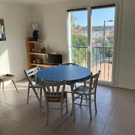 Maison Avec Cour Situee A 2 Minutes Des Plages Six-Fours-les-Plages Exterior photo